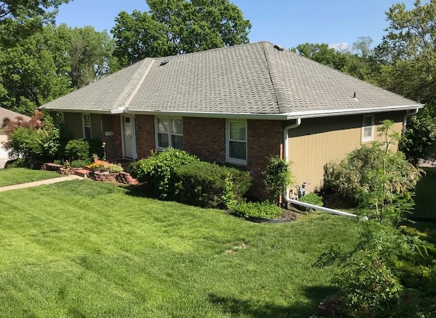 most popular roof type in Lee's Summit